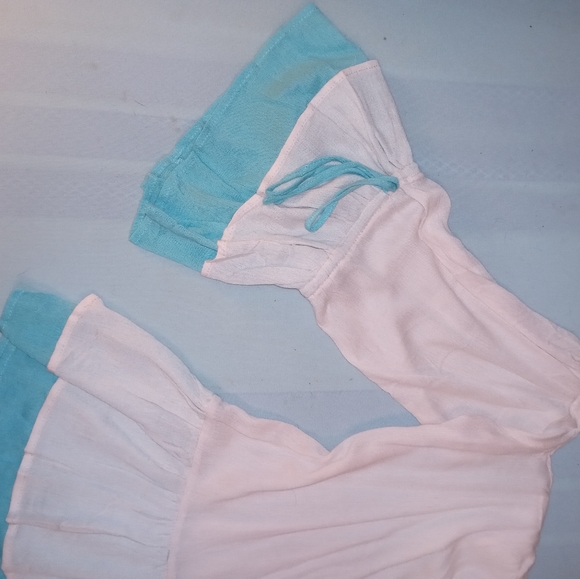 Cold Shoulder Top - Picture 6 of 8